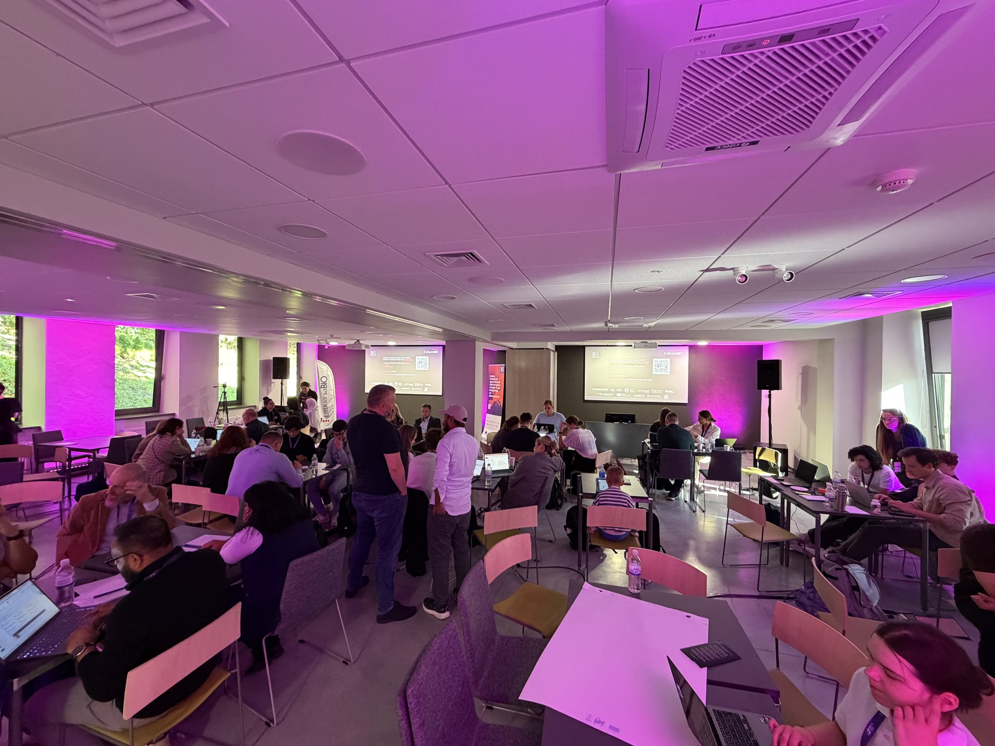 Teams at work in the LSMU Emmanuel Levinas Centre.